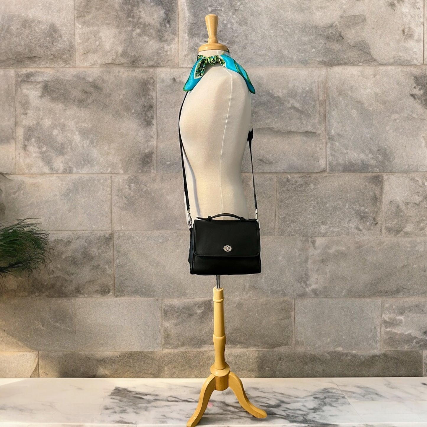 ‼️SOLD‼️ Vintage Coach Black Leather Court Bag Shoulder Crossbody Nickel Hardware 9870