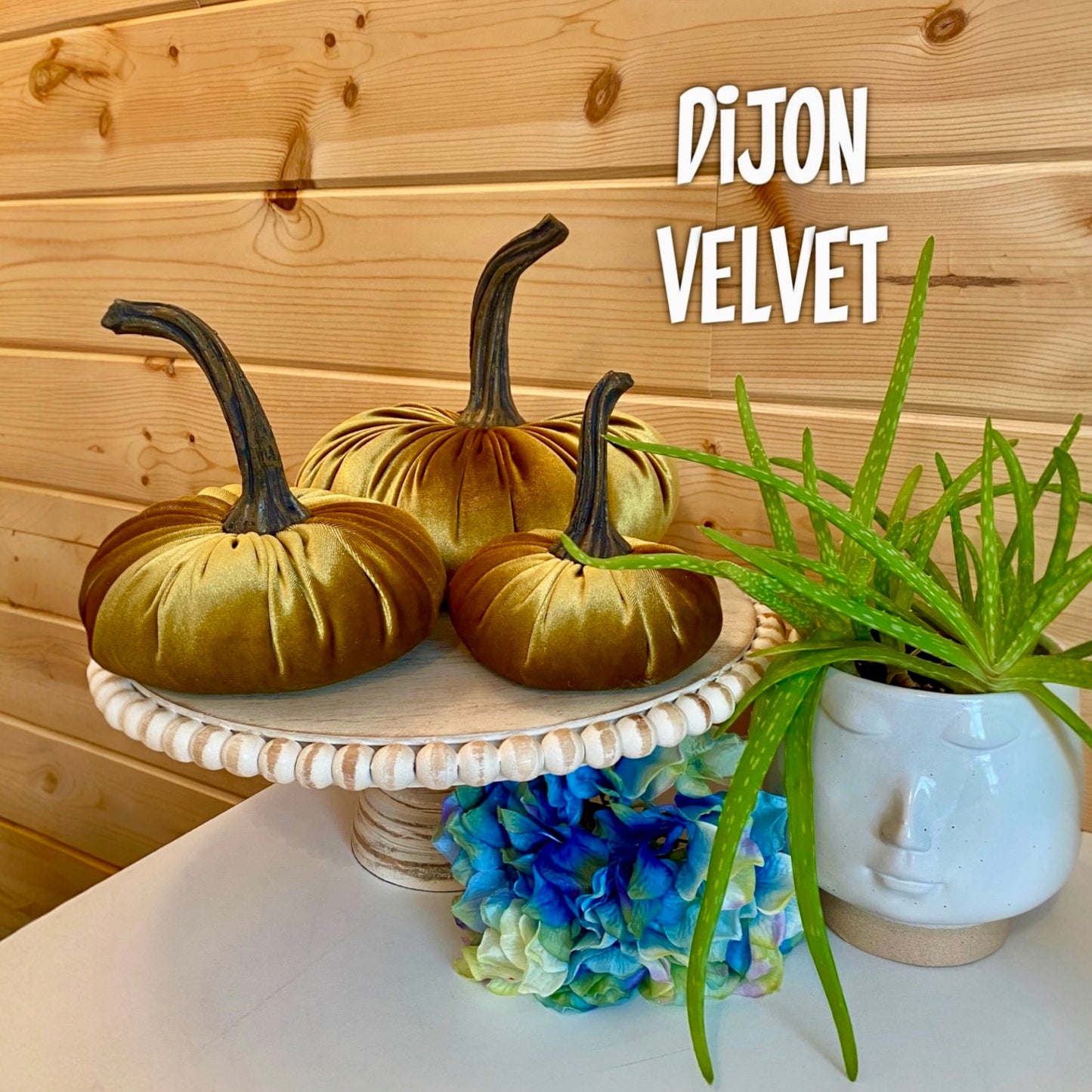 EXTRA LARGE VELVET PUMPKIN - DIJON