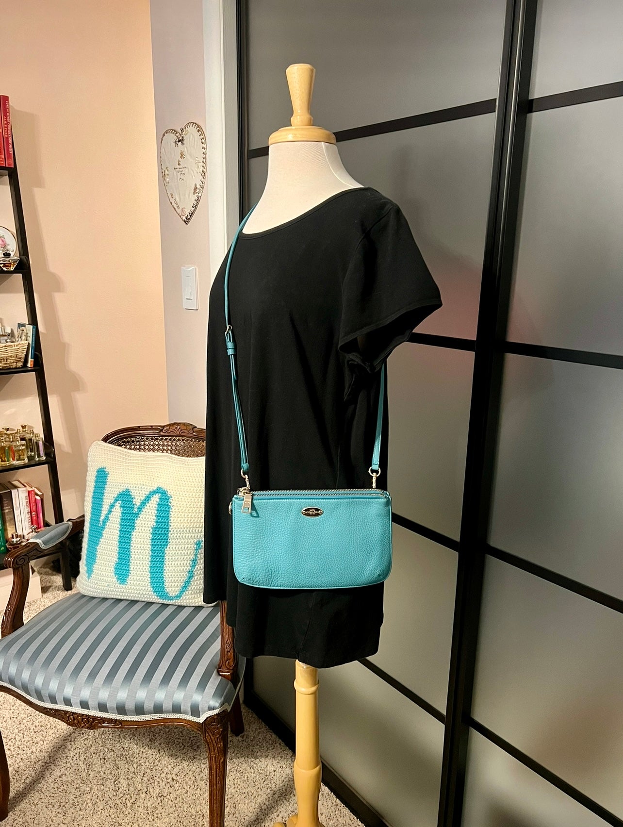 ‼️SOLD‼️ COACH Turquoise Pebble Leather Crossbody Multi Compartment Removable Strap