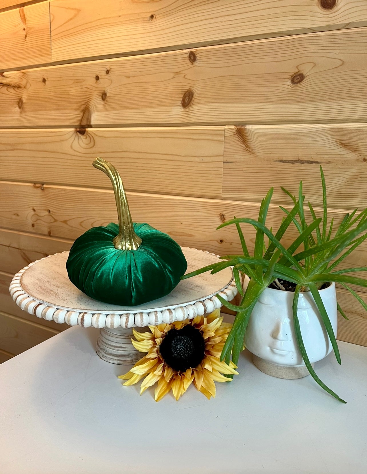 LARGE VELVET PUMPKIN - EMERALD GREEN