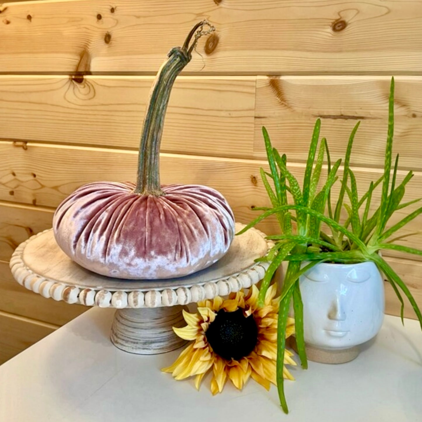 EXTRA LARGE VELVET PUMPKIN - PINK CHAMPAGNE