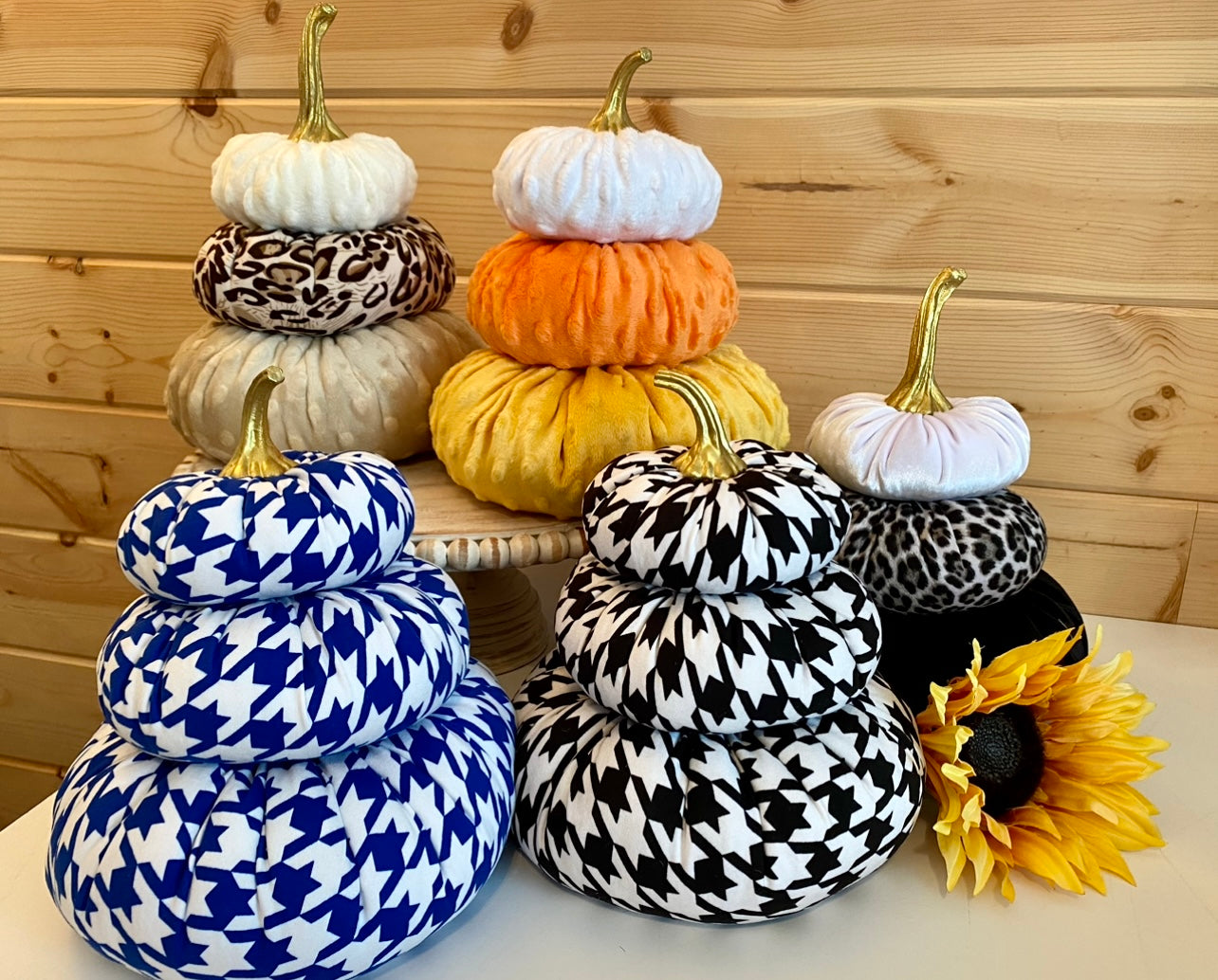 WHOLESALE TIERED PUMPKIN STACKS MINIMUM ORDER 24 TOTAL PUMPKINS