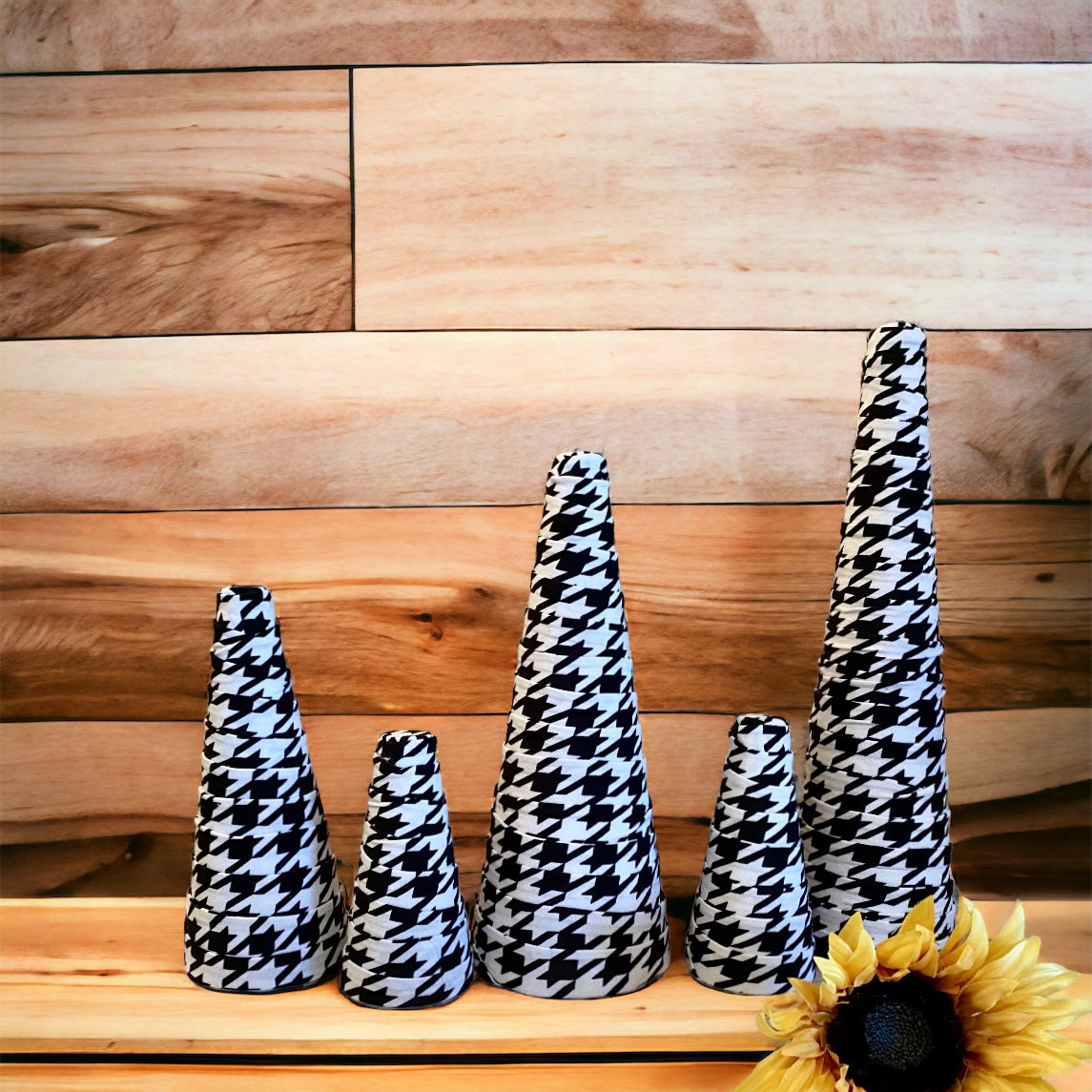 BLACK & WHITE HOUNDSTOOTH Print Fabric Decorative CONE Tree Wedding Centerpieces Spring Home Decor Holiday Gift Set of 5