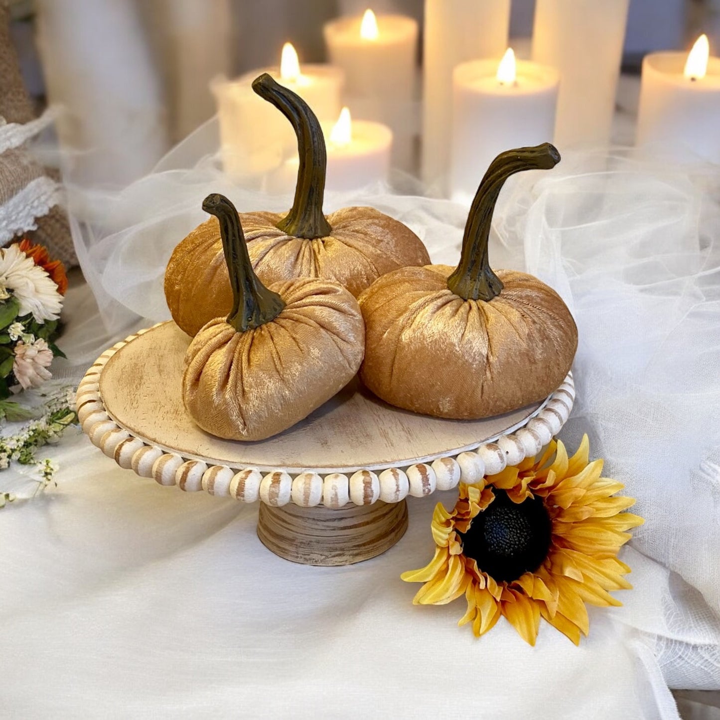 LARGE VELVET PUMPKIN - CHAMPAGNE GOLD CRUSH