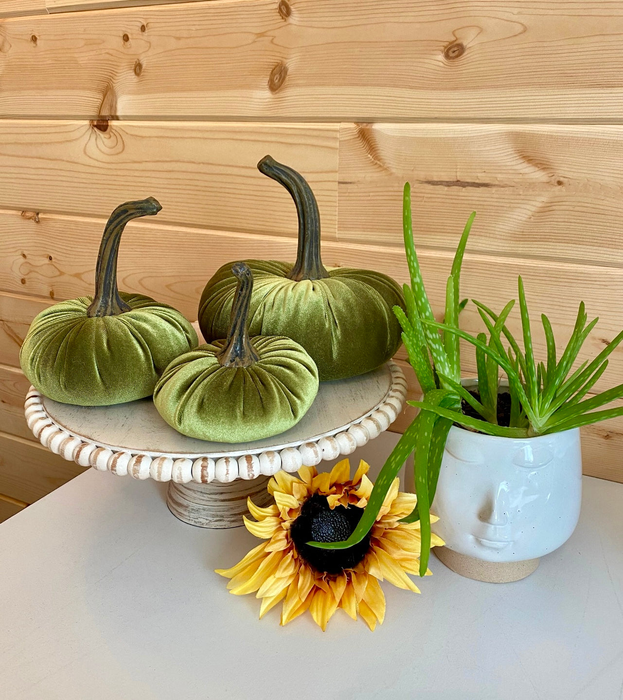 LARGE VELVET PUMPKIN - AVOCADO GREEN