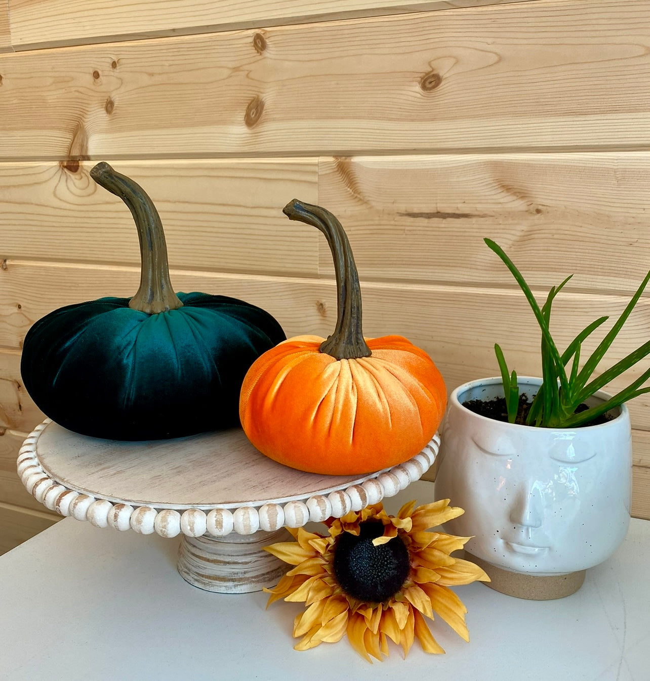 EXTRA LARGE VELVET PUMPKIN - HUNTER GREEN