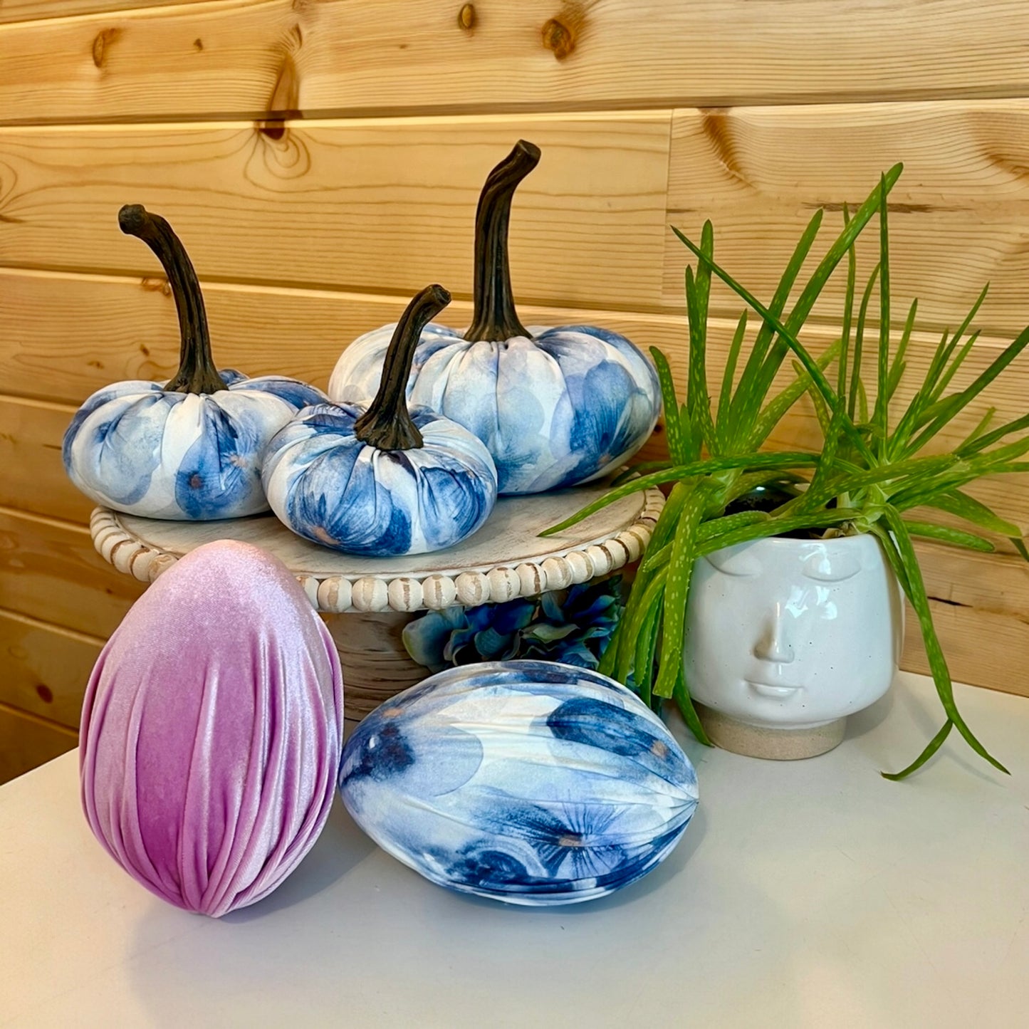 SMALL FLORAL PRINT PUMPKIN - PRESSED PANSY