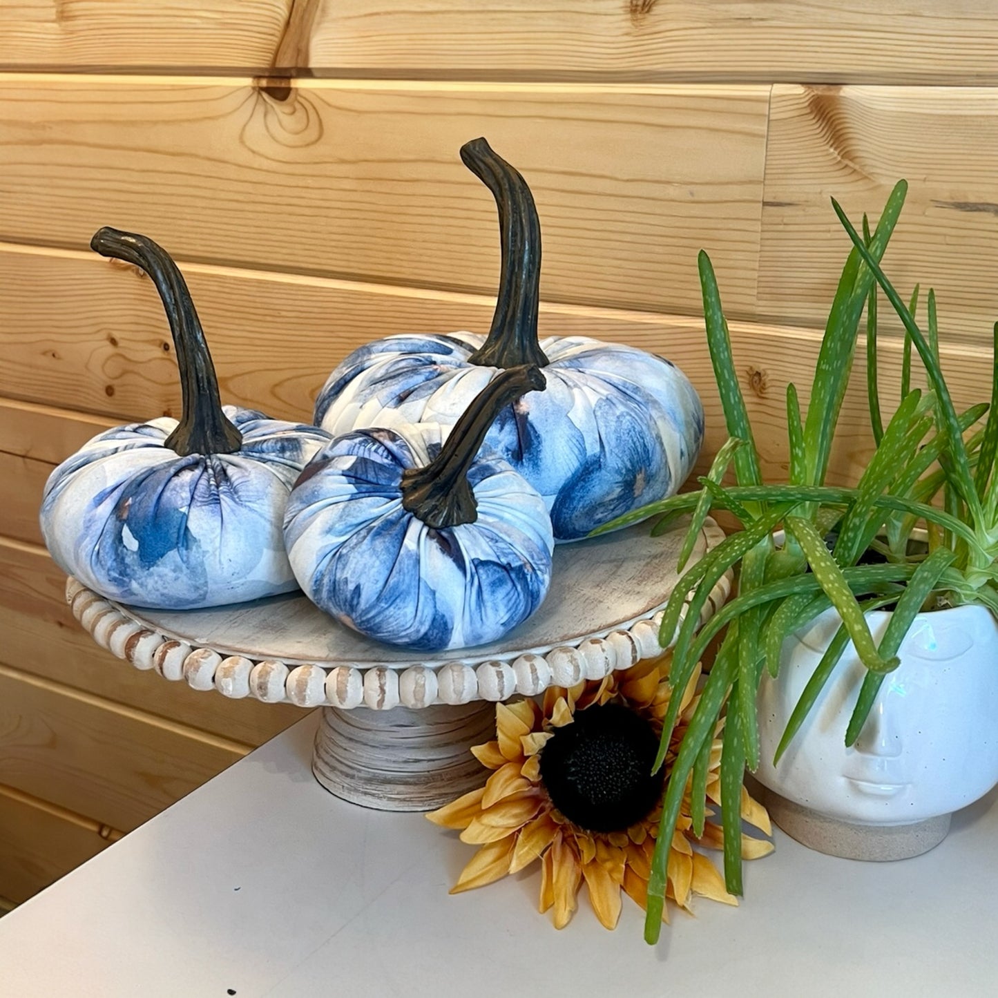 SMALL FLORAL PRINT PUMPKIN - PRESSED PANSY