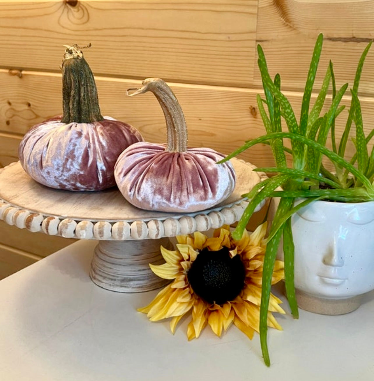 LARGE VELVET PUMPKIN - PINK CHAMPAGNE