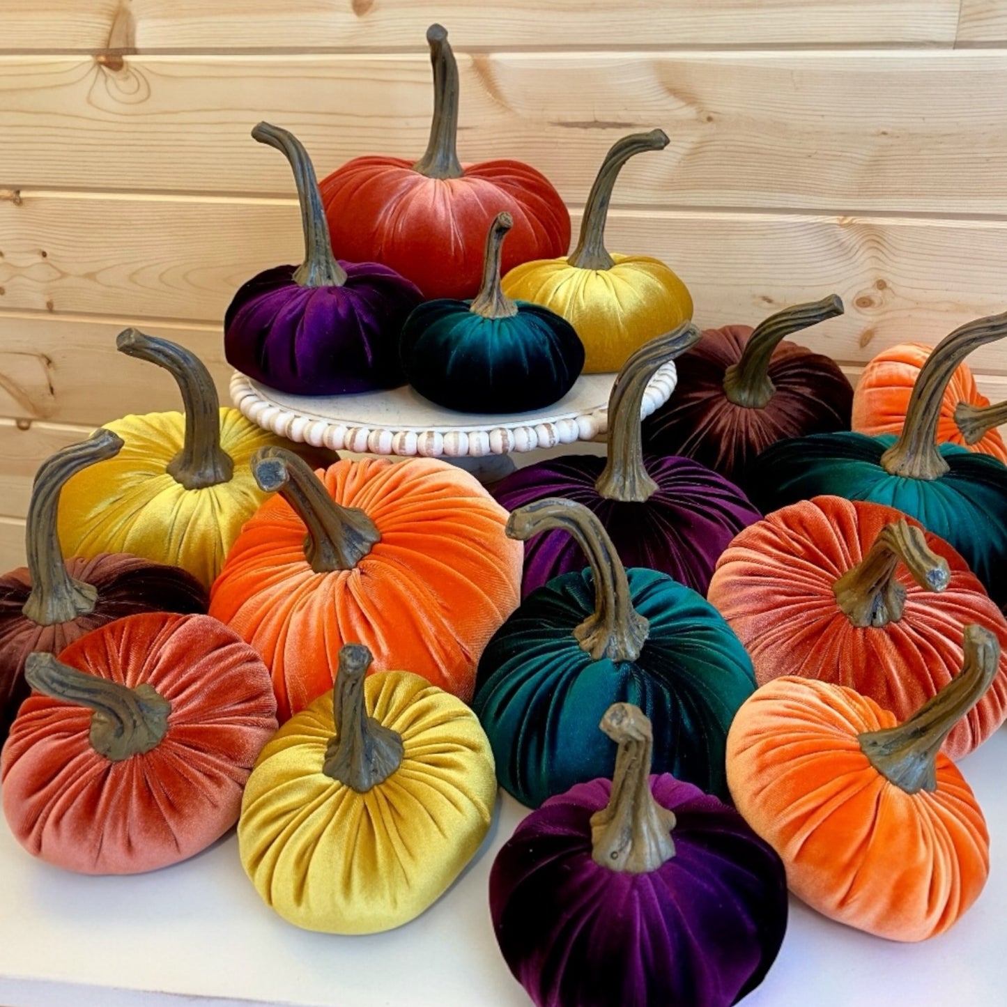 LARGE VELVET PUMPKIN - GOLD