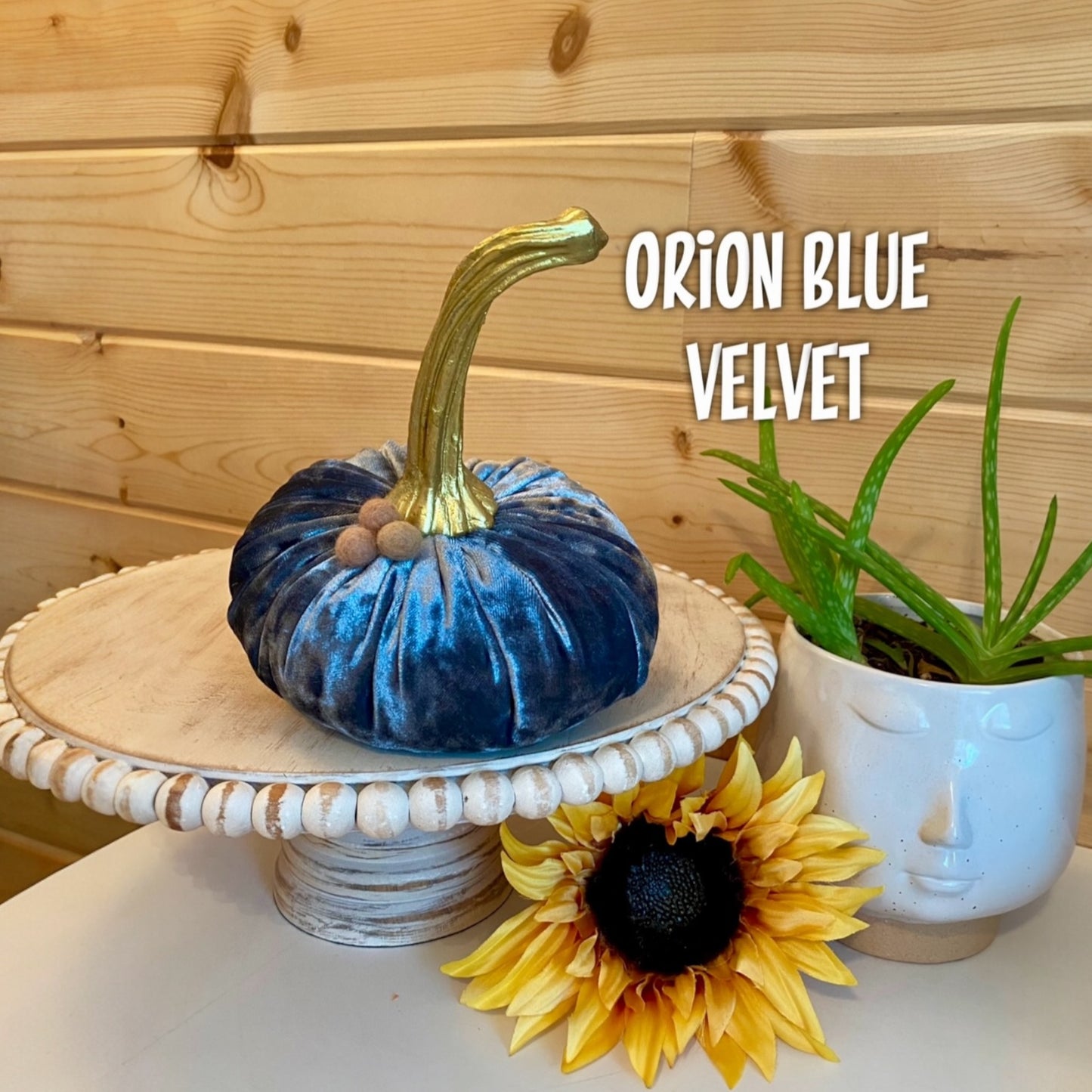 VELVET PUMPKIN LARGE - ORION BLUE VELVET