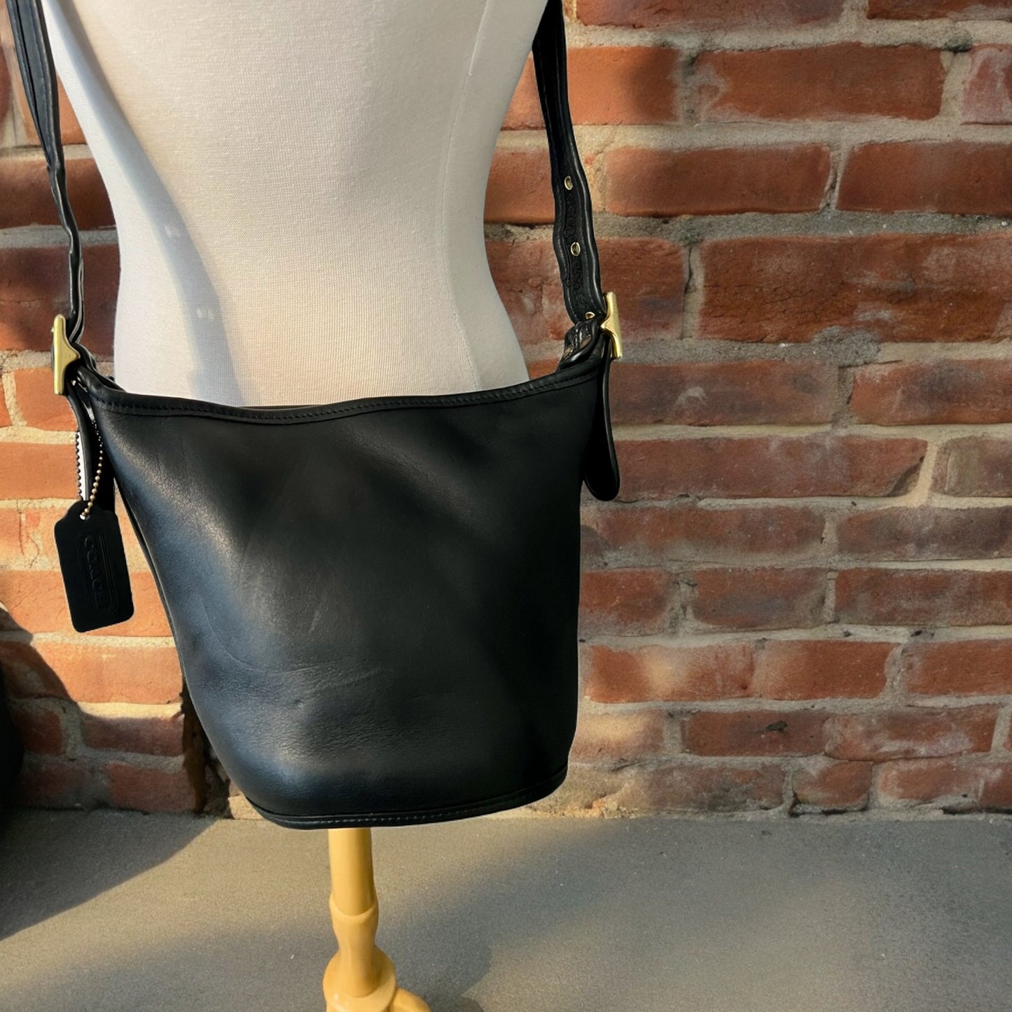 ‼️SOLD‼️Vintage COACH Maggie Duffle (mini) #9019 Black Leather Crossbody Bucket Bag