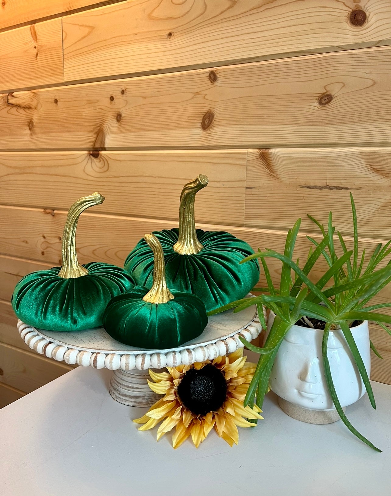 LARGE VELVET PUMPKIN - EMERALD GREEN