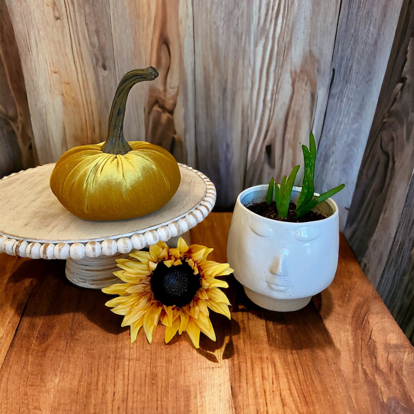 LARGE VELVET PUMPKIN - GOLD