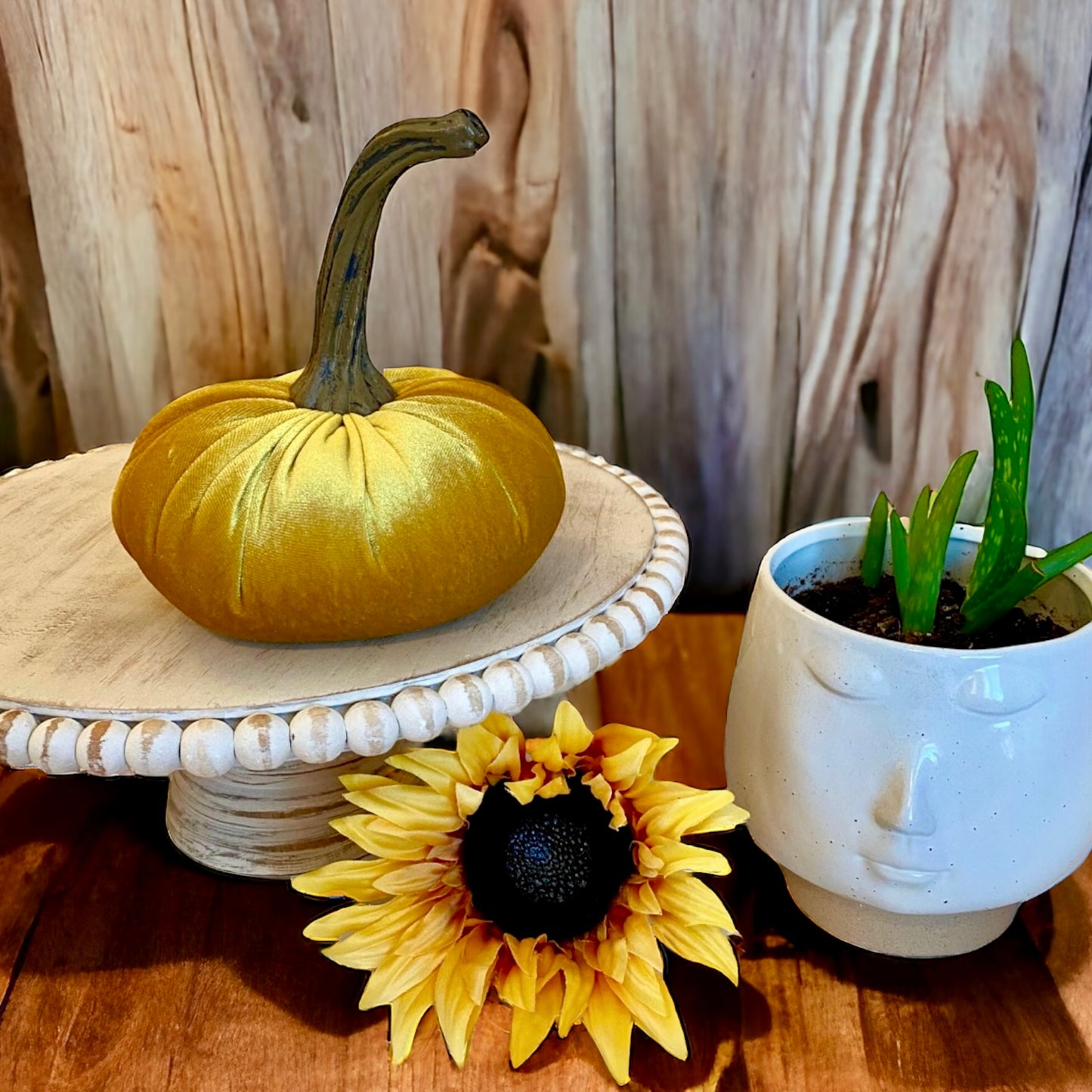LARGE VELVET PUMPKIN - GOLD