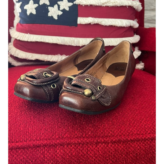 ‼️SOLD‼️FRYE Megan Brass Buckle Flats Brown Leather Shoes Size 9.5 Worn ONCE