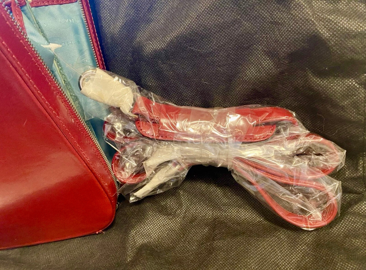 ‼️SOLD‼️ HOBO International Briefcase Red Leather Zip Around Detachable Strap RARE Find