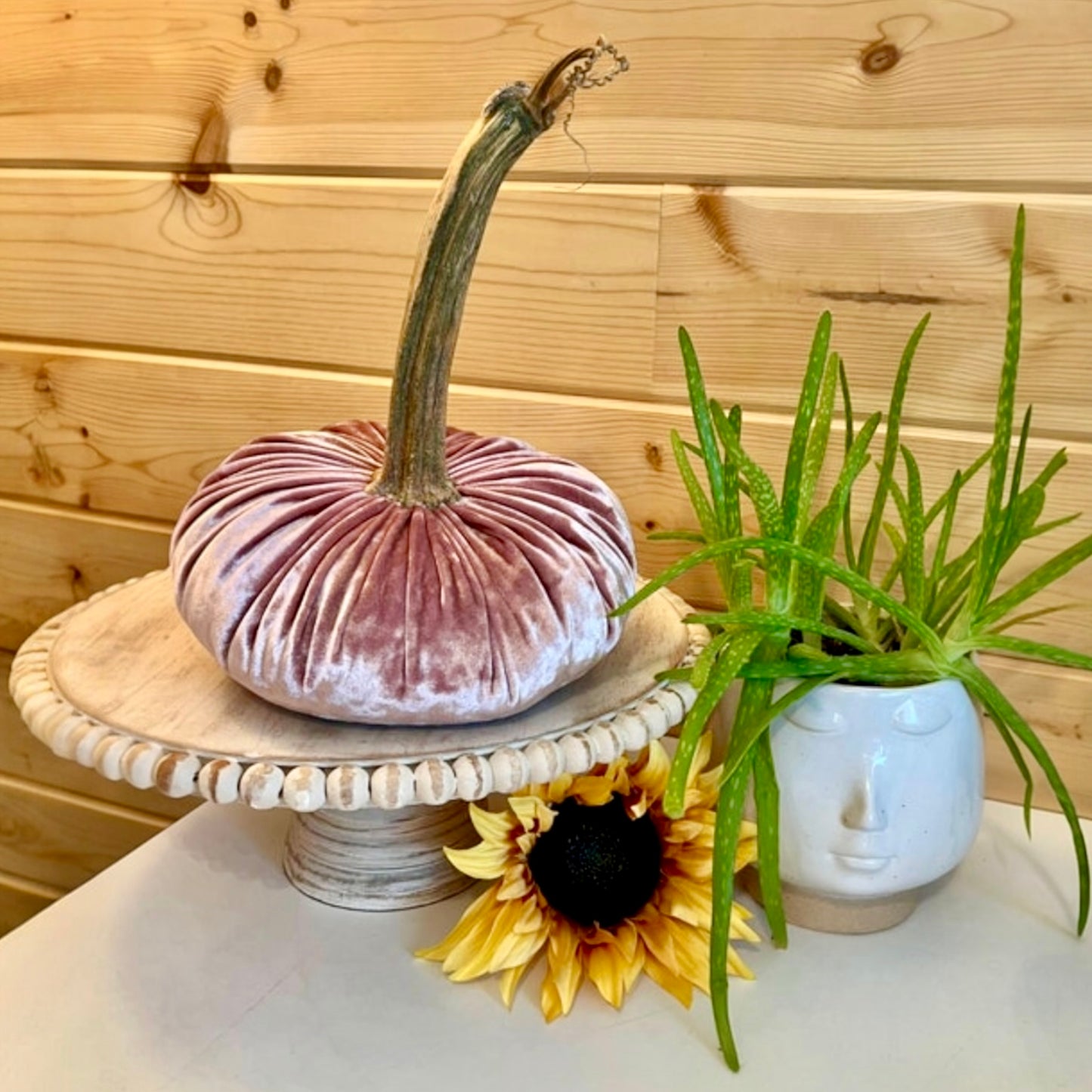 EXTRA LARGE VELVET PUMPKIN - PINK CHAMPAGNE