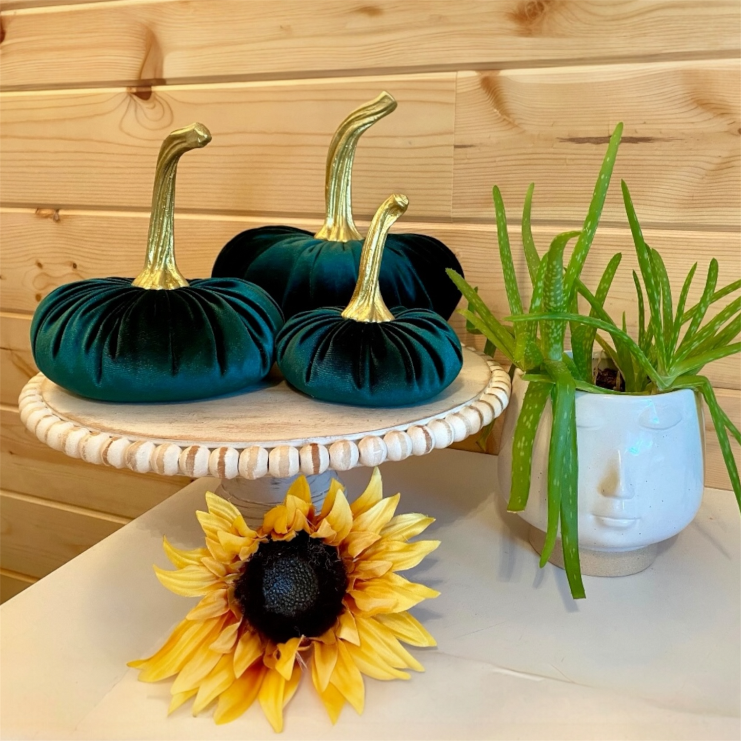 LARGE VELVET PUMPKIN - HUNTER GREEN